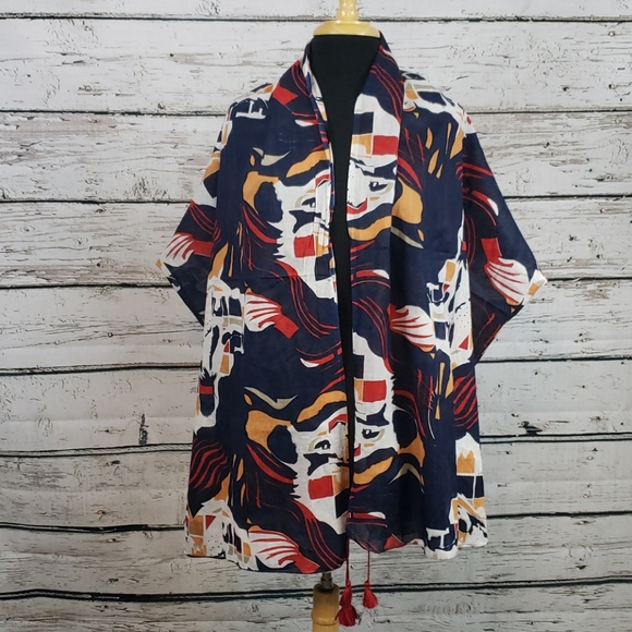 🆕️ World Finds Handmade Shawl - Picture 3 of 6